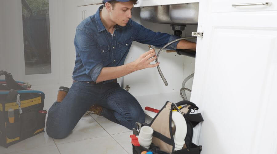 Professional expert plumbing services in Hamshire, TX